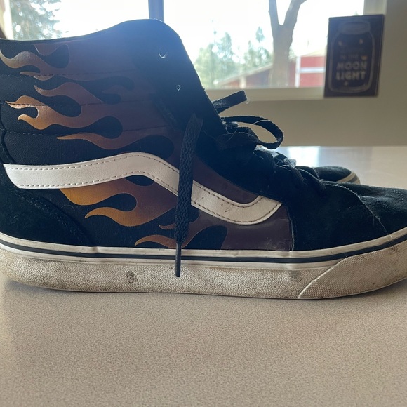 Men’s Vans High Tops - Picture 1 of 5